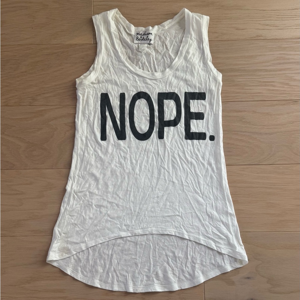 Madison & Berkley women’s white nope tank top size XS